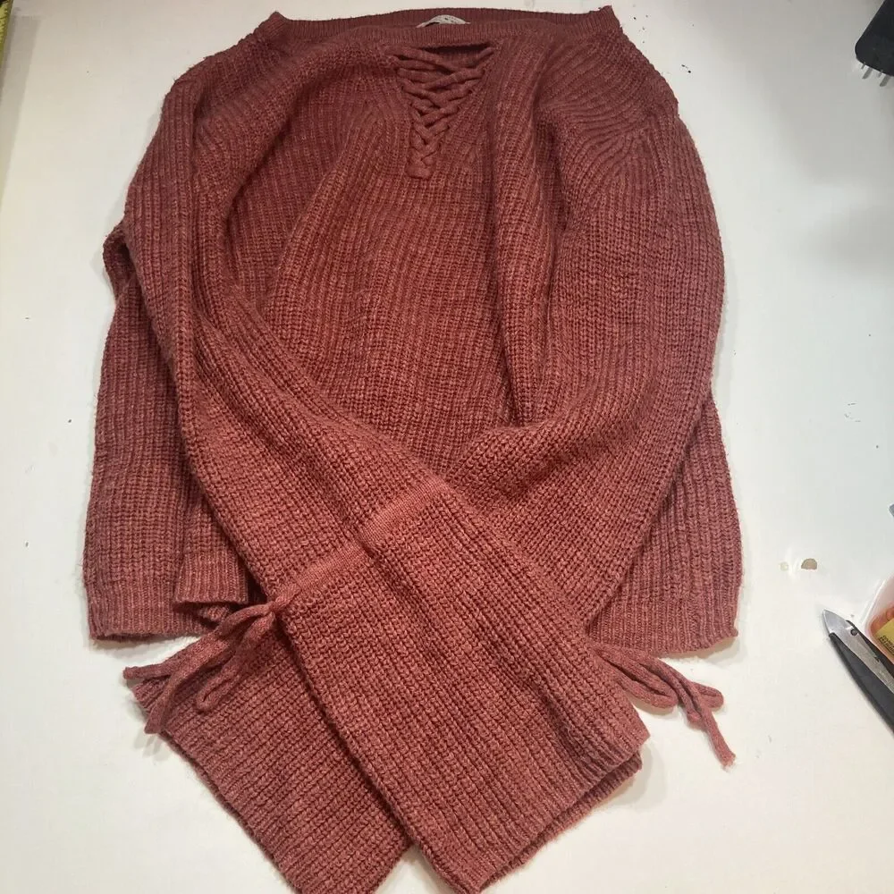 Lucky Brand Dark Pink Crop Sweater Shoe Lace Round Neck Size Small